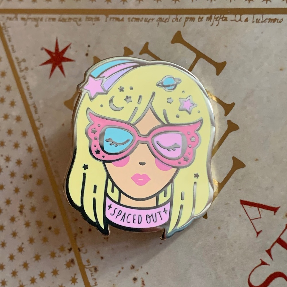 Harry Potter Luna Lovegood Hard Enamel Pin